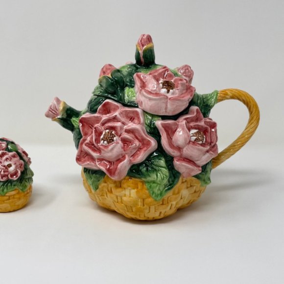 Vintage Cottage Core Embossed Ceramic Flower Basket Pink Teapot Set Salt Shaker - Picture 4 of 10
